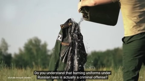 Farewell-to-arms-(foto-uit-video)